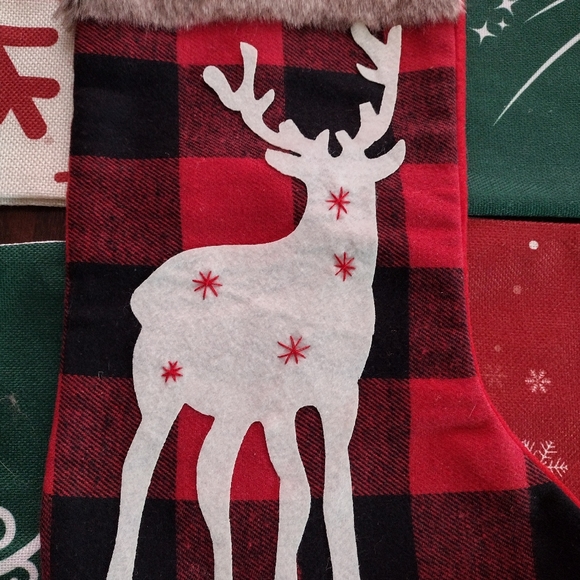 Christmas mini Light up Gnomes, Pillow Covers, Gnome Beer Pong Ball Decor - Picture 6 of 7